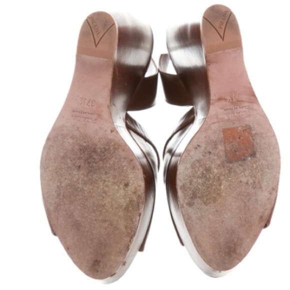 PRADA - Picture 5 of 5